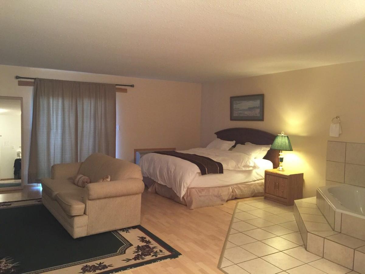 Greenwater Fisherman'S Cove Hotel Porcupine Plain Esterno foto